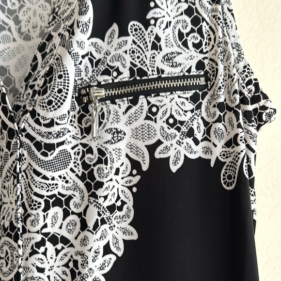 EUC - 🖤 INC Black/White Sleeveless Top - Picture 2 of 8